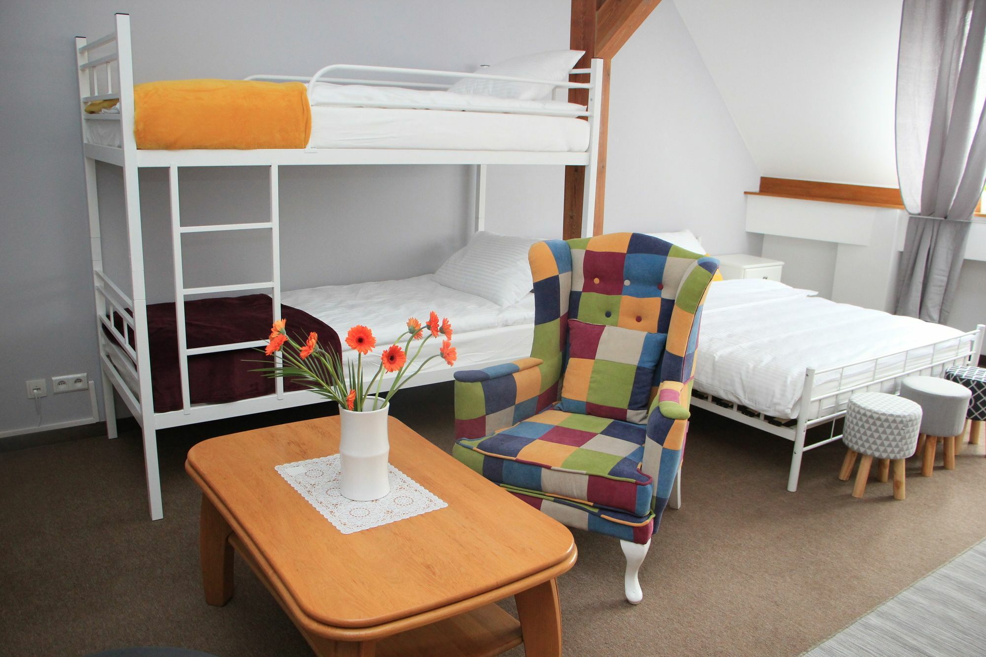 Lajk Hotel 2*